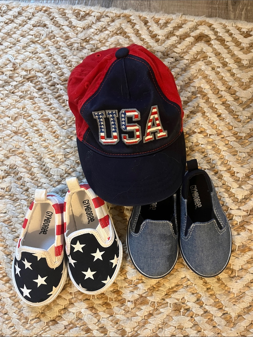 Boys size 4 2 pair slip on canvas sneaker and hat